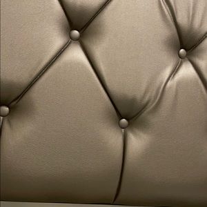 Meet your Posher, Khaleda